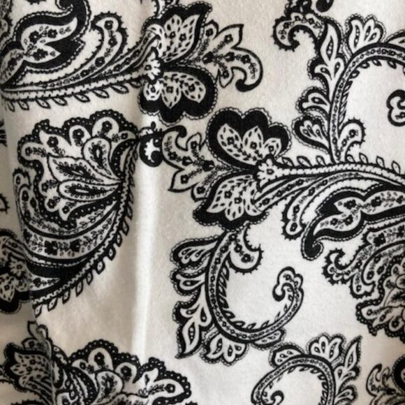 Croft & Barrow The Classic Tee Black & White Floral Print Tee Shirt size XL - Picture 2 of 5